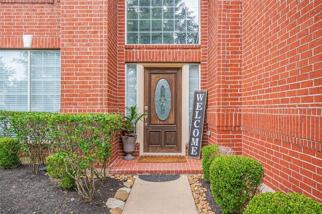 property at 21506 Avalon Queen Dr