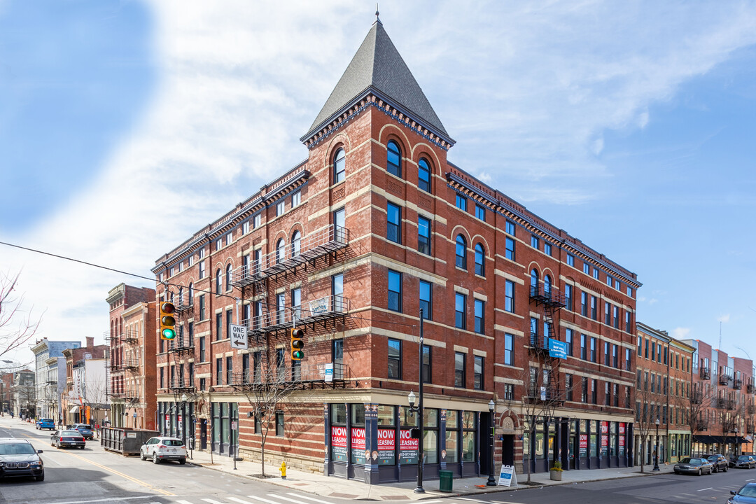 Columbia Flats in Cincinnati, OH - Building Photo