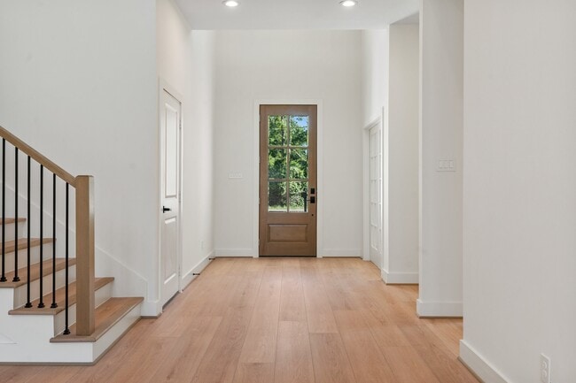 property at 1420 Flamingo St