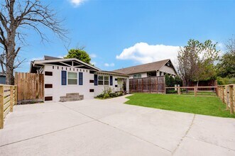 1207 Archer St in Houston, TX - Building Photo - Building Photo