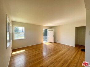 5954 W 85th Pl in Los Angeles, CA - Building Photo - Building Photo