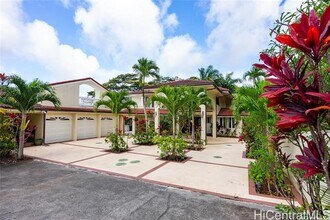 42-102-102 Aleka Pl in Kailua, HI - Building Photo - Building Photo