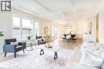 1 West Ave in Hamilton, ON - Building Photo - Building Photo