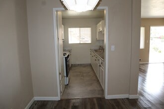 7013 Coldwater Canyon Ave, Unit 2 in Los Angeles, CA - Building Photo - Building Photo