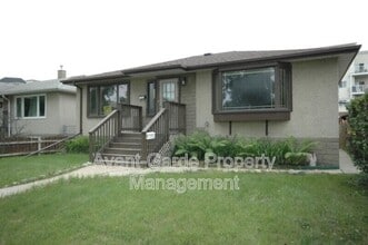 8529-8583 83 Ave NW in Edmonton, AB - Building Photo - Building Photo