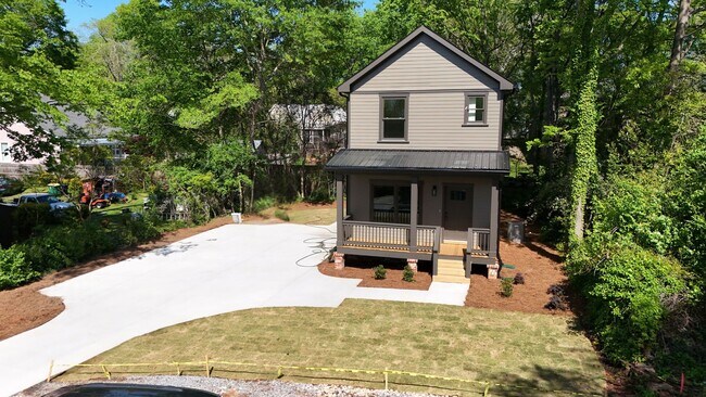 382 N Chase St in Athens, GA - Building Photo - Building Photo