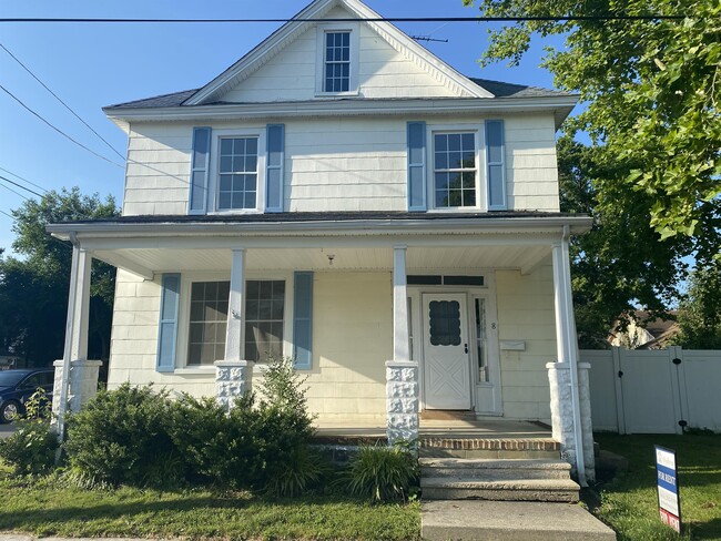 property at 8 Delaware Ave