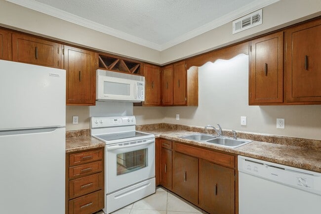 741 S Germantown Cir