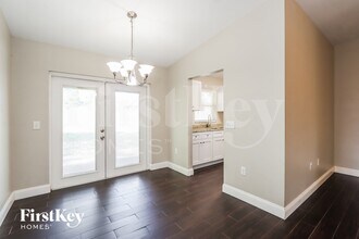 7912 Apache Ln in Lakeland, FL - Foto de edificio - Building Photo