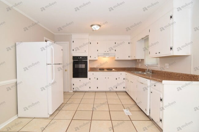 property at 3609 Lofwood Ct