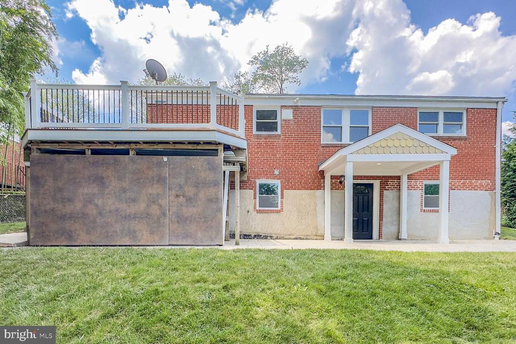 10213 Duvawn Pl in Silver Spring, MD - Building Photo