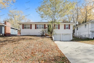 5617 N Smalley Ave in Kansas City, MO - Building Photo