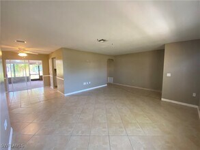 1003 SE 26th St in Cape Coral, FL - Building Photo - Building Photo