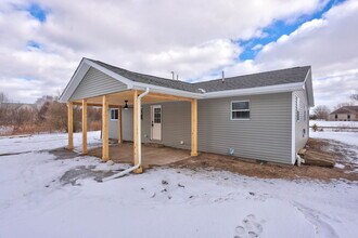 7095 Hospital Rd in Freeland, MI - Building Photo - Building Photo