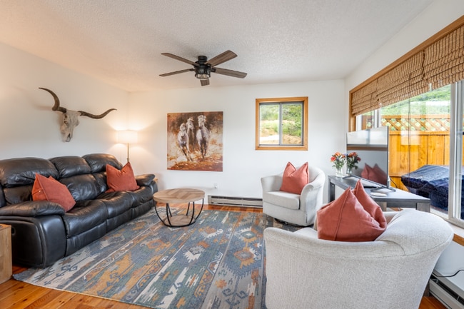 1602 Indian Creek Frontage Rd in Huntley, MT - Building Photo - Building Photo