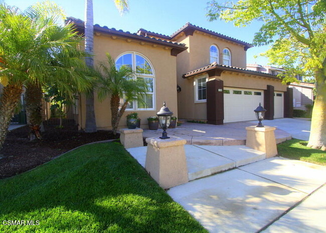 property at 276 Chantilly Cir