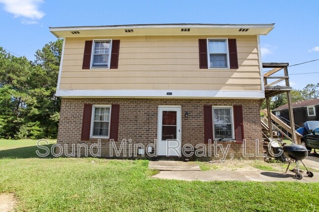 property at 1401 Sportsman Trail