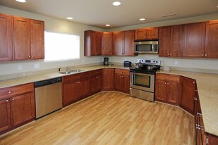 Strata Estates of Williston in Williston, ND - Building Photo