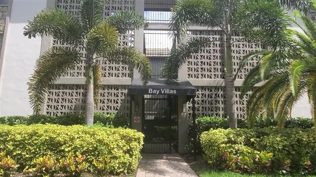 125 5th Ave NE in St. Petersburg, FL - Building Photo