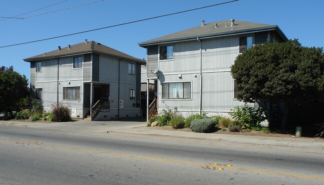 112 Riverside Dr in Watsonville, CA - Building Photo - Building Photo