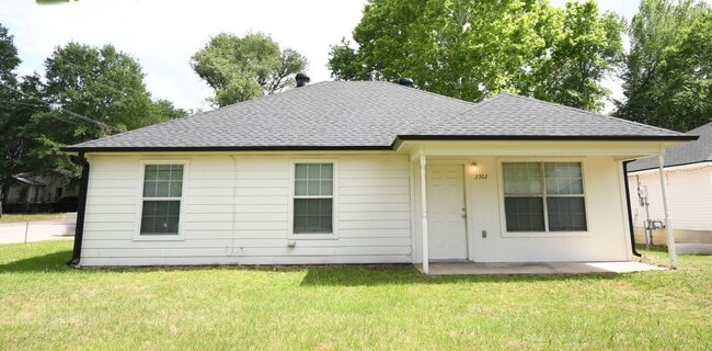 property at 2302 Walton Rd