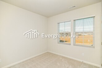 692 Shoemaker Ln in Clarksville, TN - Building Photo - Building Photo