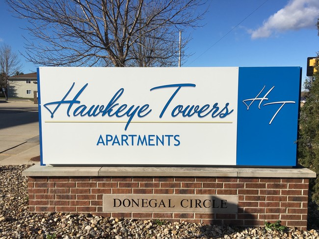 Hawkeye Towers in Waterloo, IA - Building Photo - Building Photo