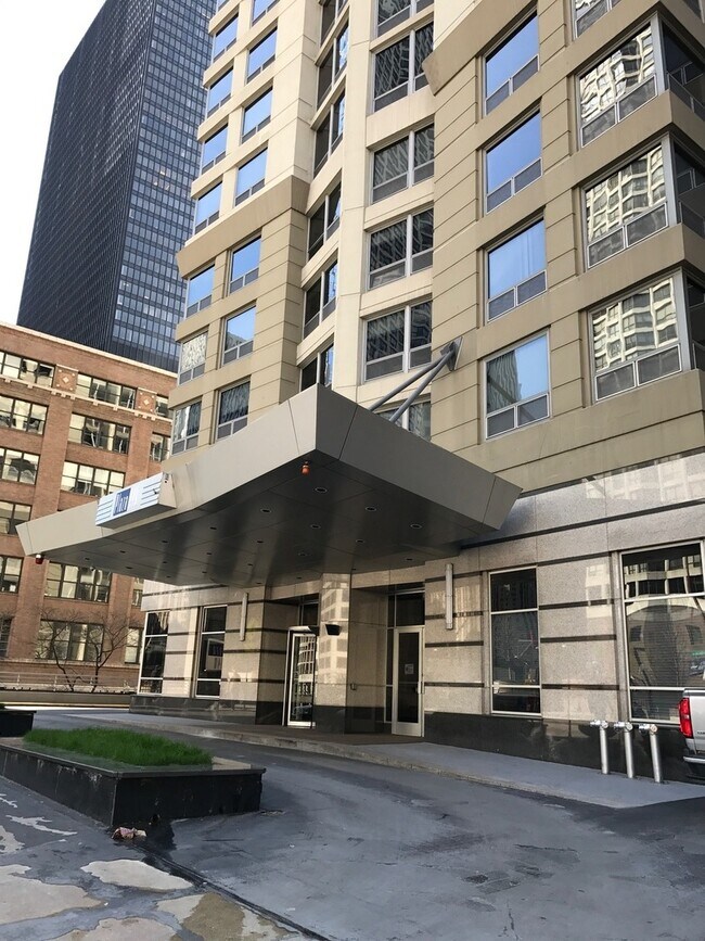 property at 440 N Wabash Ave