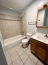 214 S Leavitt St in Chicago, IL - Building Photo - Building Photo