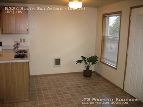 5324 S 2nd Ave-Unit -Unit A-1 in Everett, WA - Building Photo - Building Photo