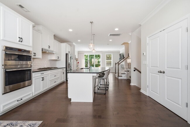 507 Upper Stone Cir