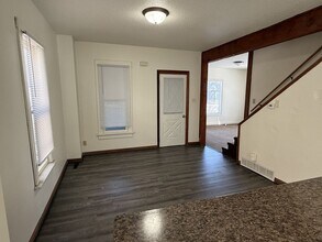 213 4th St NE in Watertown, SD - Building Photo - Building Photo
