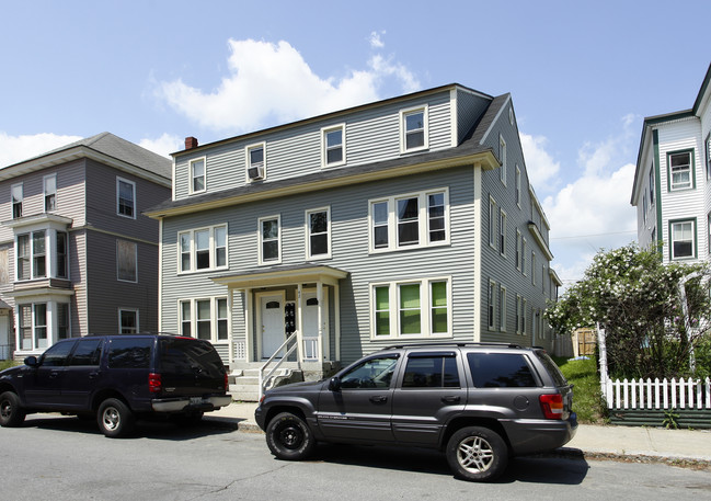 42 Sullivan St in Biddeford, ME - Building Photo - Building Photo