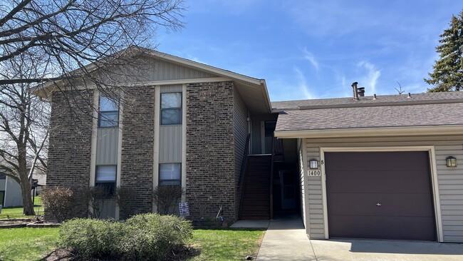 property at 1400 Alpine Ct