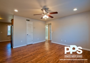 2145 Bolton Rd NW in Atlanta, GA - Building Photo - Building Photo