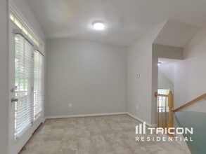 4110 Meadow Trail Ln in Hyattsville, MD - Building Photo - Building Photo