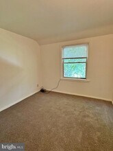 1063 Kelly Dr in York, PA - Building Photo - Building Photo