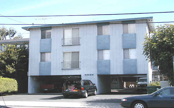 2865 Blenheim Ave in Redwood City, CA - Building Photo - Building Photo