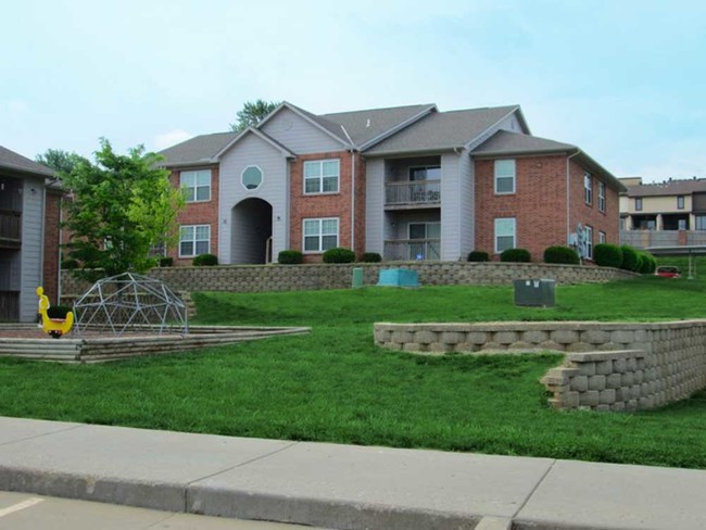 Westgate Apartments in Kansas City, KS - Foto de edificio - Building Photo