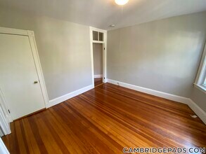 9 Eustis St in Cambridge, MA - Building Photo - Building Photo