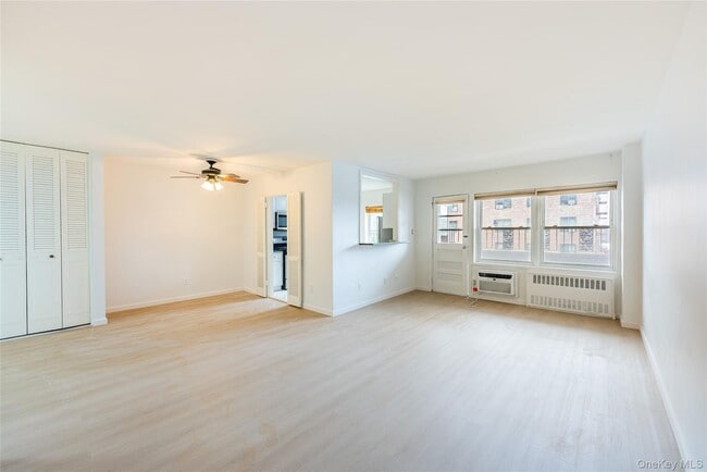 100-26 67th Rd in New York, NY - Building Photo - Building Photo