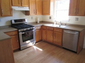 408 Placido Martinez Ct NE in Albuquerque, NM - Building Photo - Building Photo
