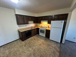 1202 19th St in Vienna, WV - Building Photo - Building Photo