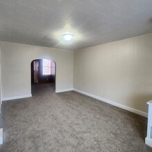 3908 5th Ave in Altoona, PA - Building Photo - Building Photo