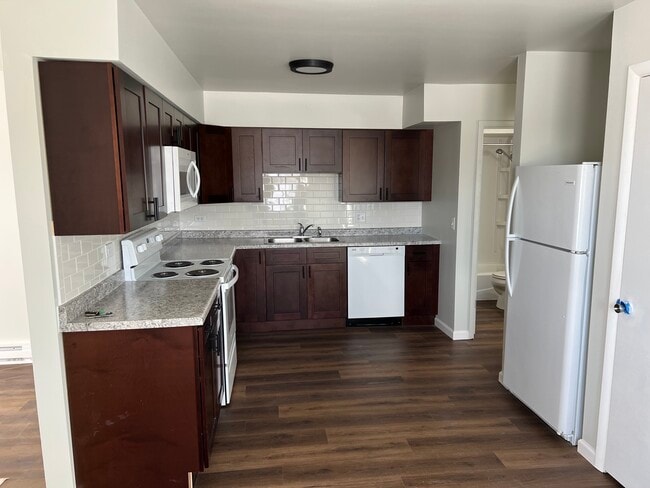 375 Lynn Dr, Unit 2 in Manteno, IL - Building Photo - Building Photo