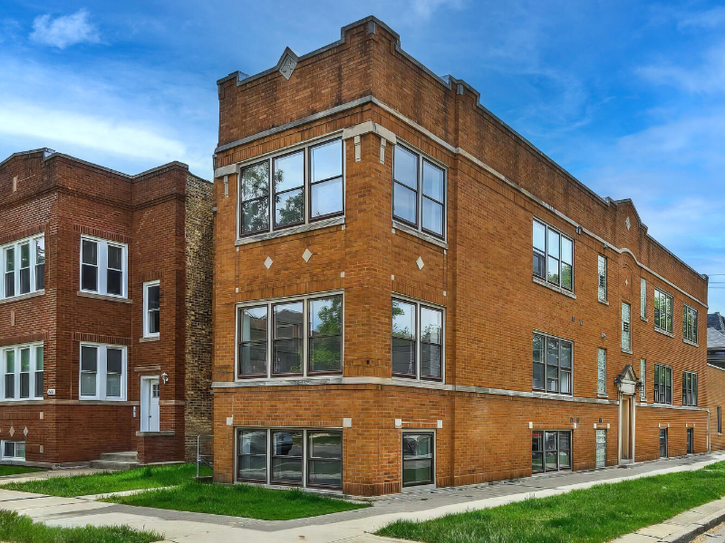 3555 N Bell Ave in Chicago, IL - Building Photo