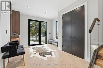 700 Montbeck Crescent in Mississauga, ON - Building Photo - Building Photo