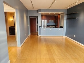 585 9th St, Unit 000 in Oakland, CA - Foto de edificio - Building Photo