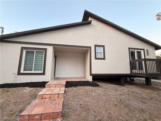 3711 4th Ave NE in Naples, FL - Building Photo - Building Photo