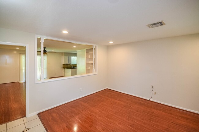 property at 8407 Edgemoor Dr